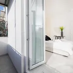 A Due Passi Apartment *